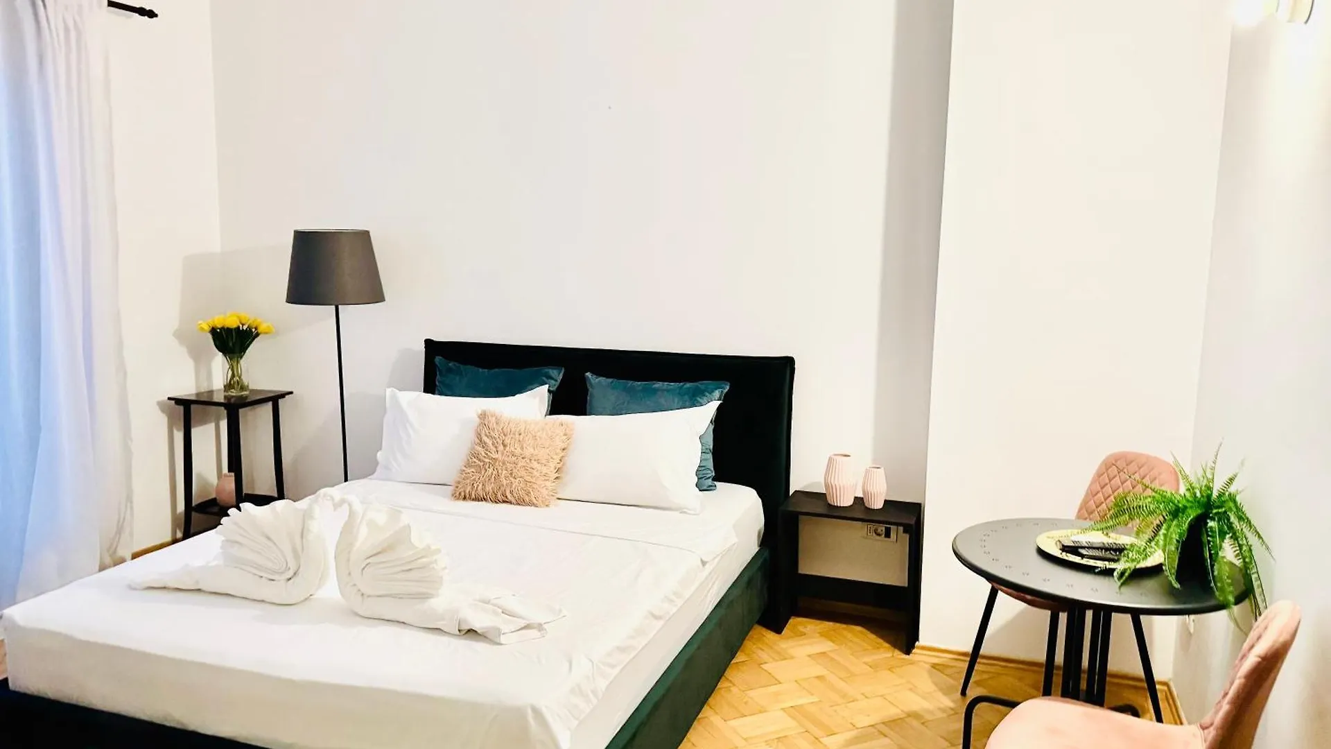 University Square Studio Bucharest