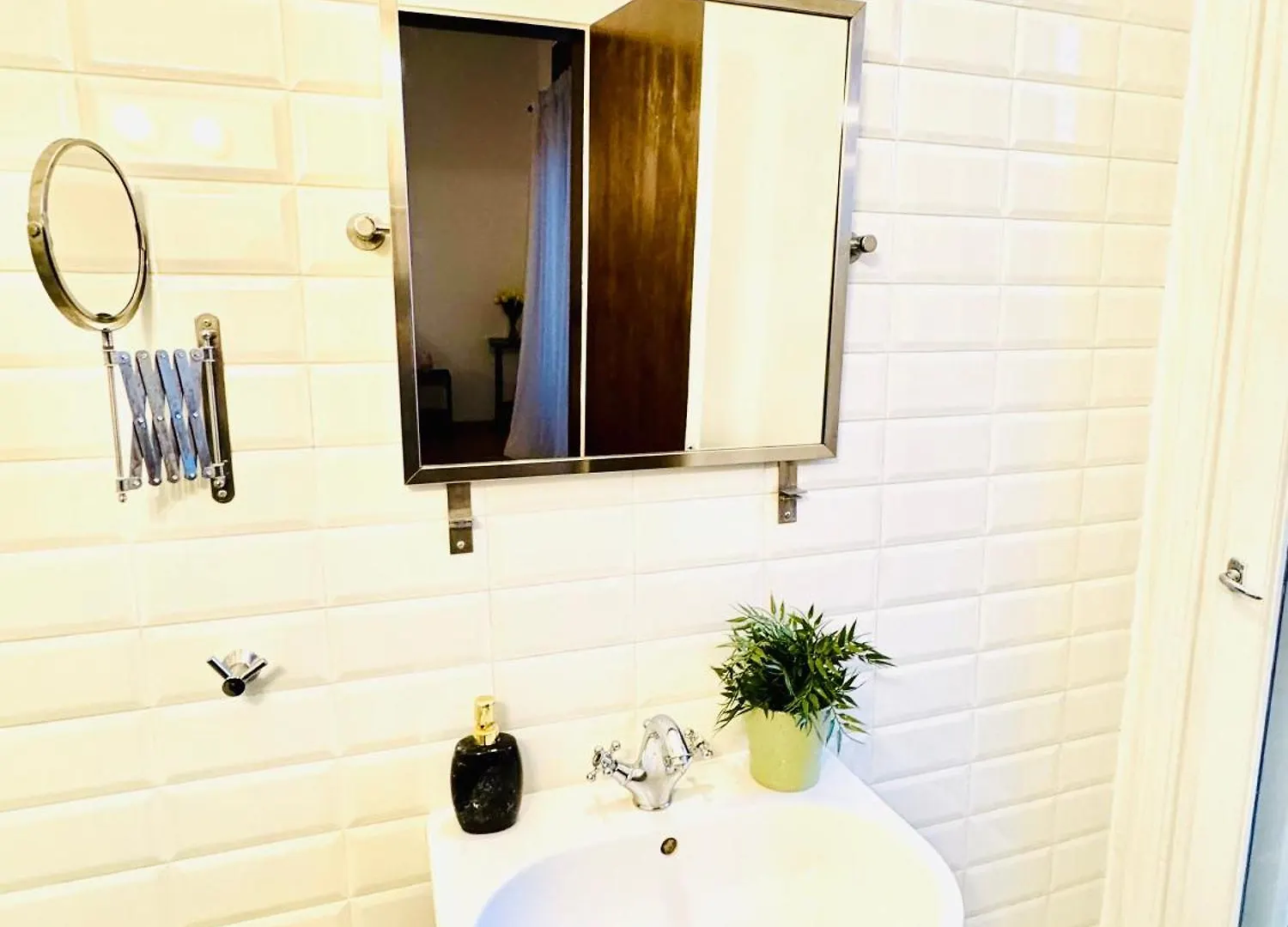Apartment University Square Studio Bucharest