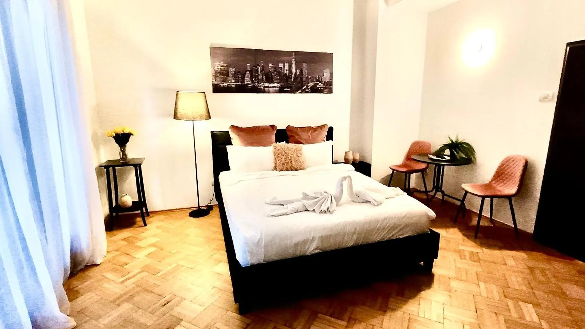 Apartment University Square Studio Bucharest