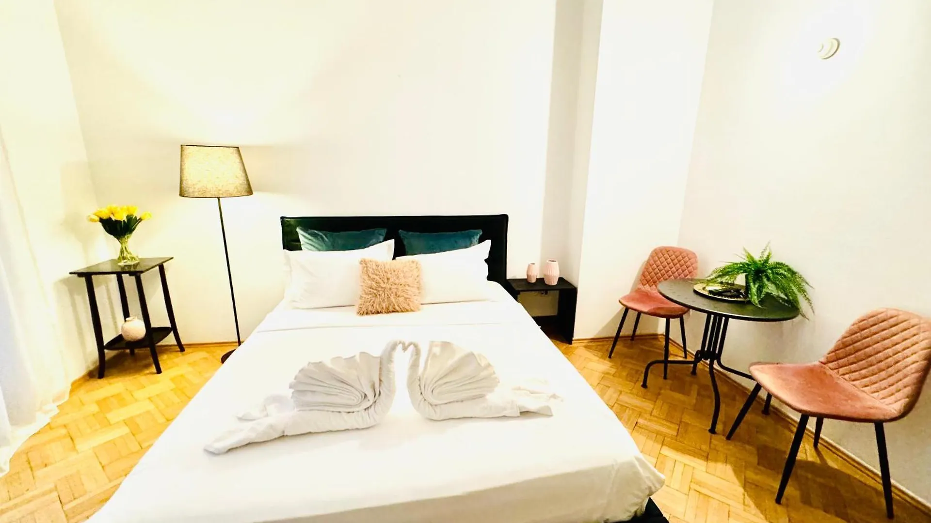University Square Studio Bucarest Apartamento